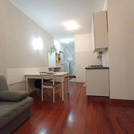 A Casa Di A Mediolan